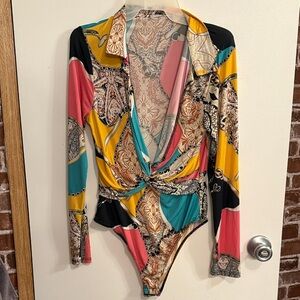 Fashion Nova Beige and Yellow Patterned Top